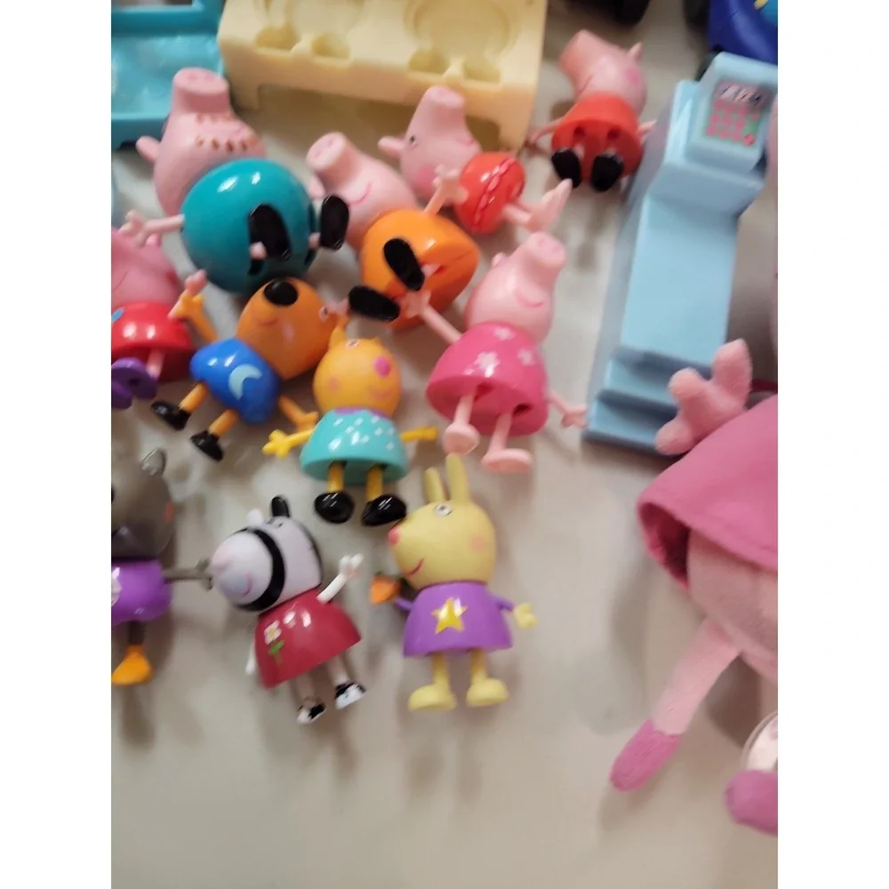 Huge mixed Lot Peppa Pig & Friends Action Figures accessories toys